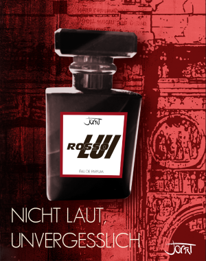 ROSSO LUI Manufaktur-Parfum Flakon vor dunkler roter Collage-Ästhetik mit antiken Reliefs